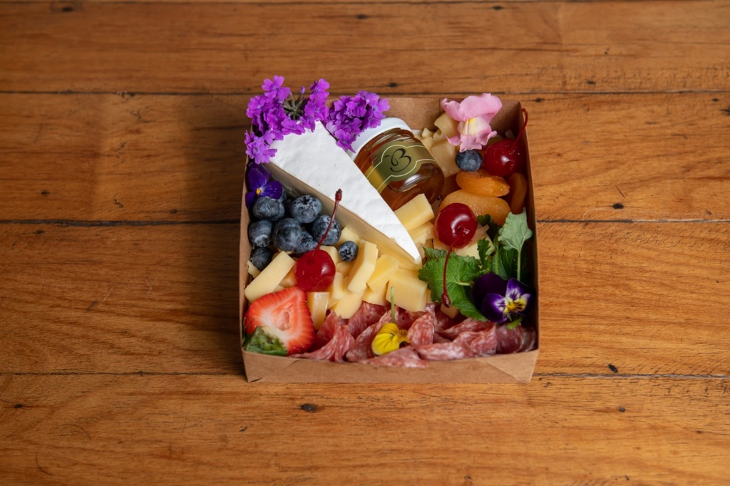 CAIXA FLORES/FRIOS E FRUTAS
