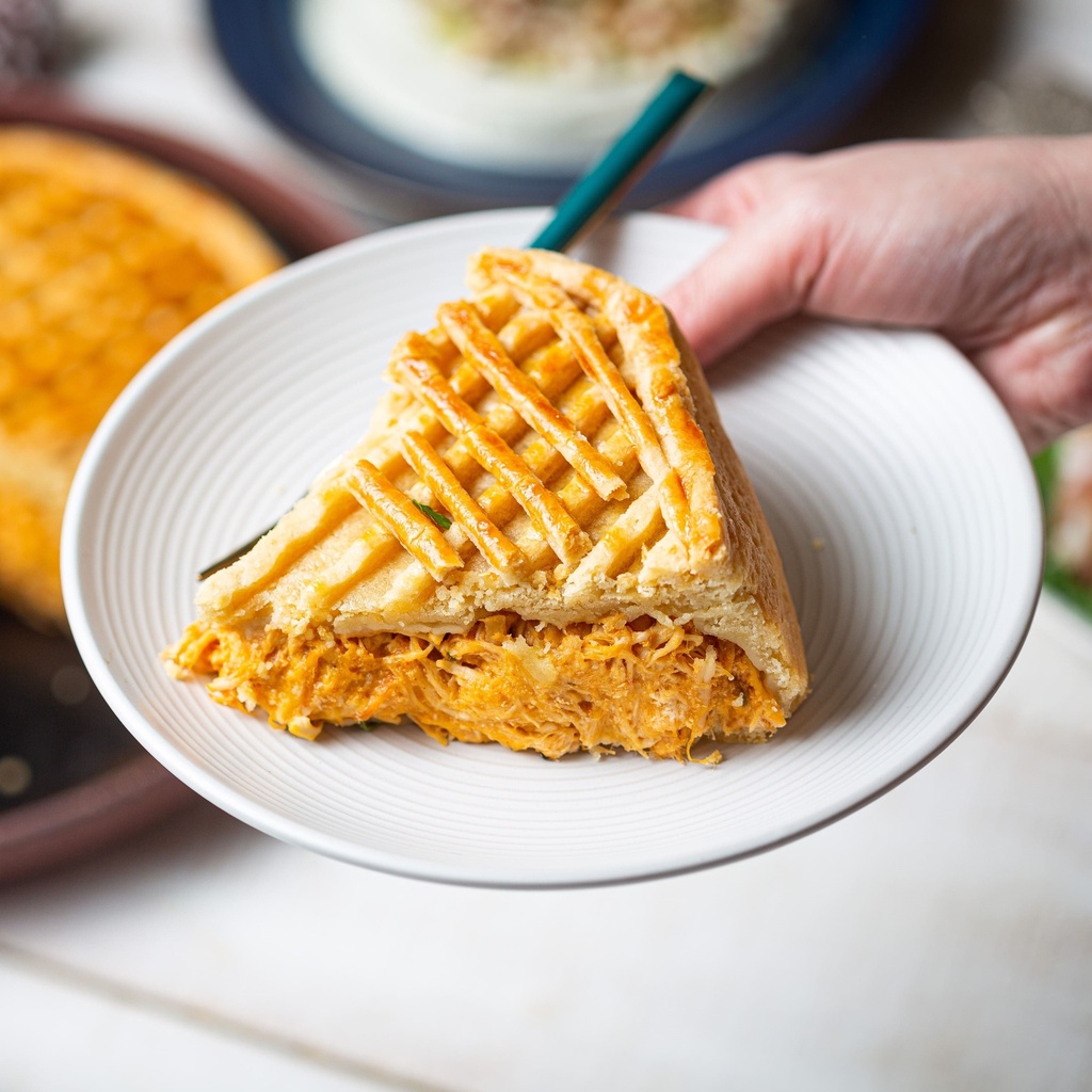 TORTA DE FRANGO C/ CATUPIRY 800 g